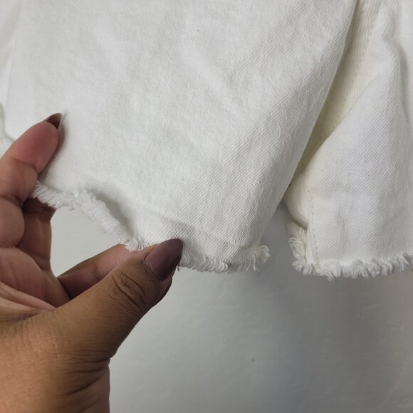 Universal Thread White Highest Rise Shorts - Picture 3 of 8